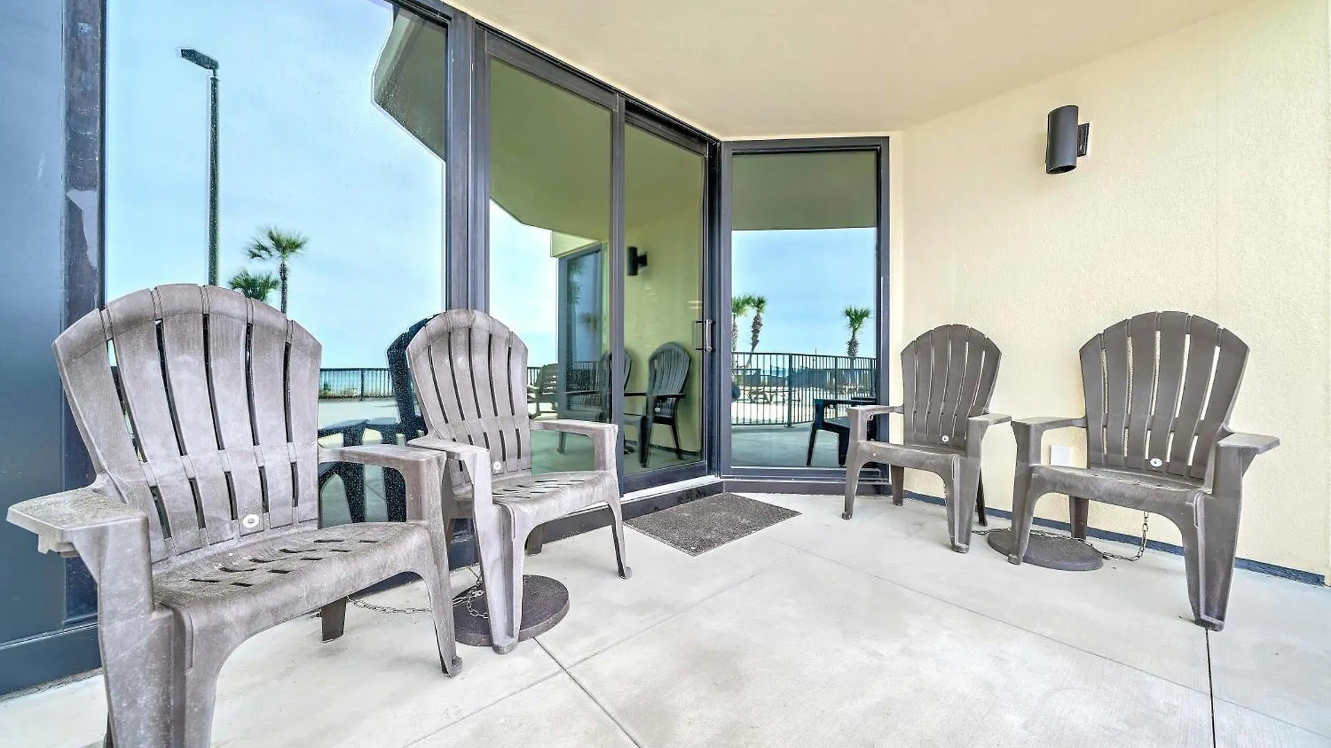 Sunbird Resort! Ground-Floor Renovated Beach Condo! Free Beach Chairs! By Dolce Vita Getaways Pcb Panama City Beach 0*,