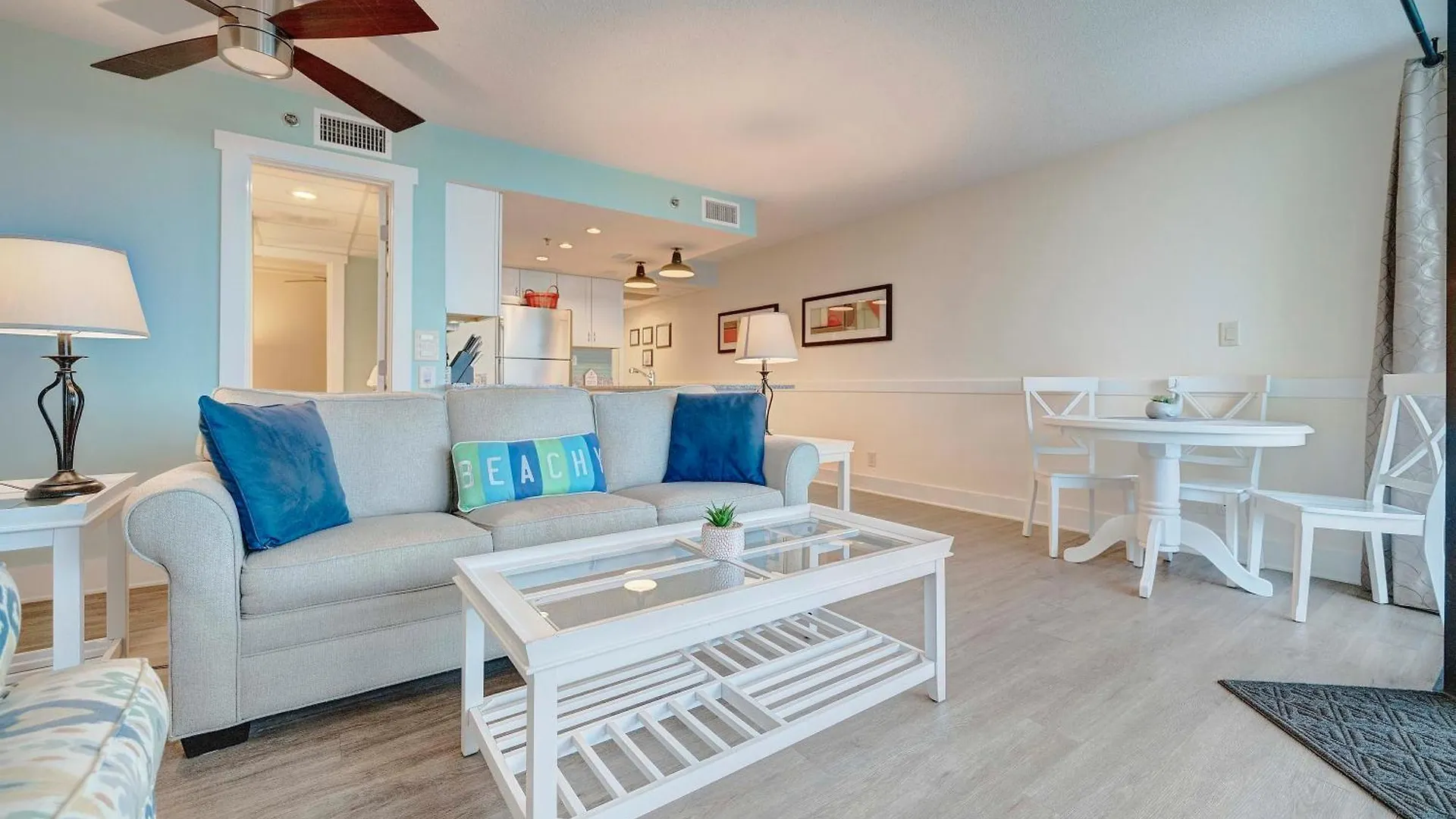 Sunbird Resort! Ground-Floor Renovated Beach Condo! Free Beach Chairs! By Dolce Vita Getaways Pcb 巴拿马城 公寓