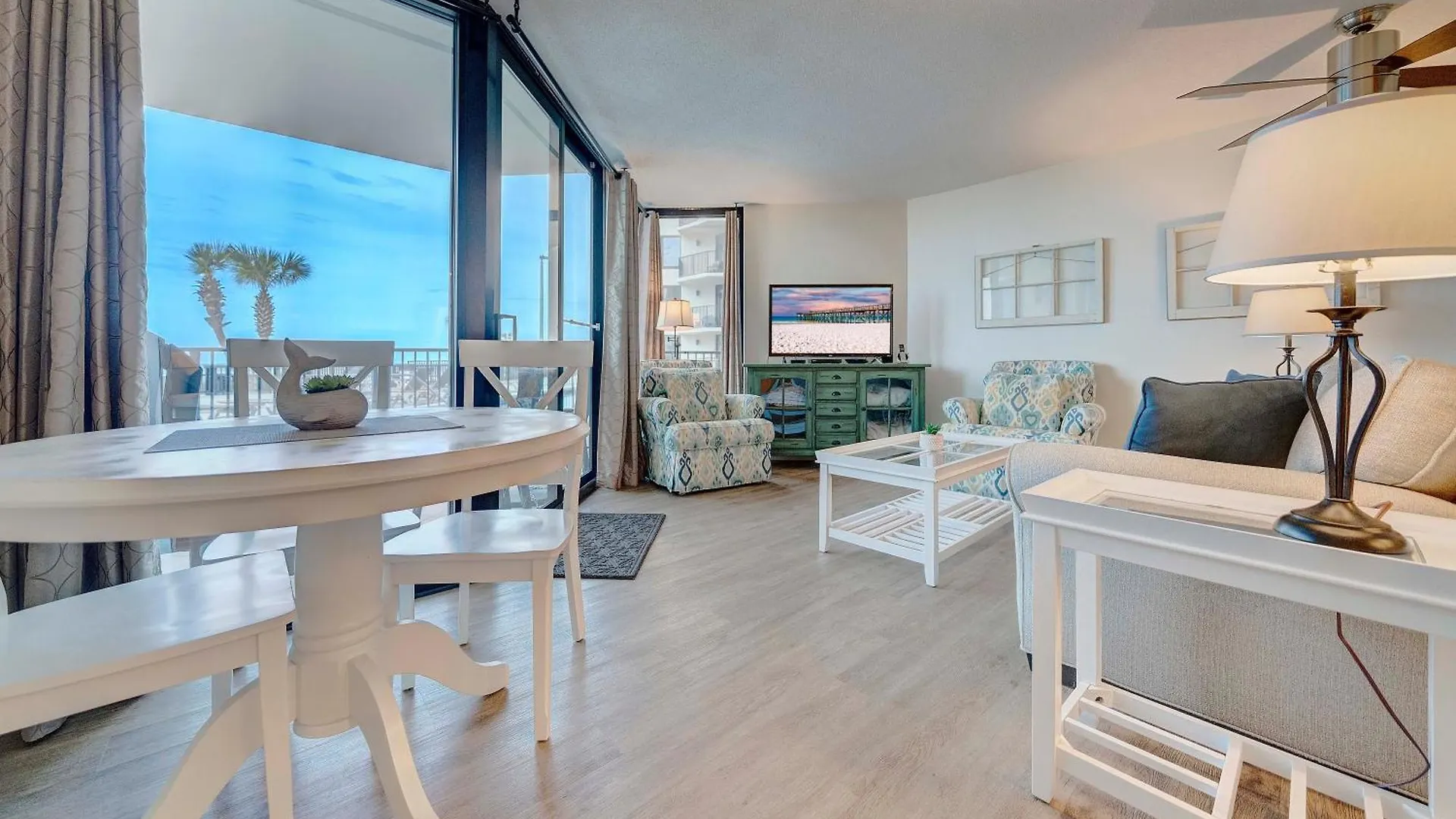 Sunbird Resort! Ground-Floor Renovated Beach Condo! Free Beach Chairs! By Dolce Vita Getaways Pcb Panama City Beach